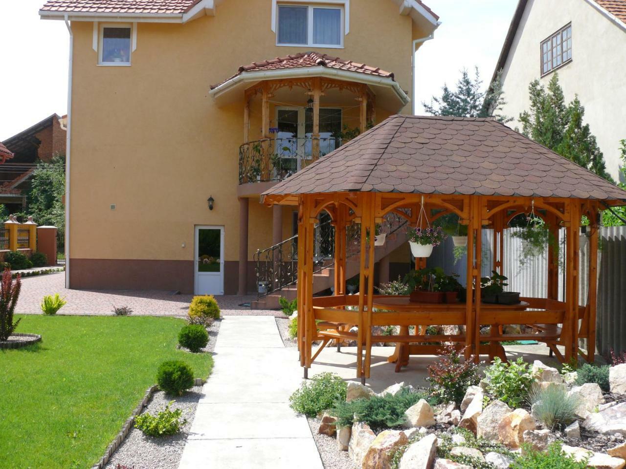 Apartments I & I Berehove (Transcarpathia) Exterior foto
