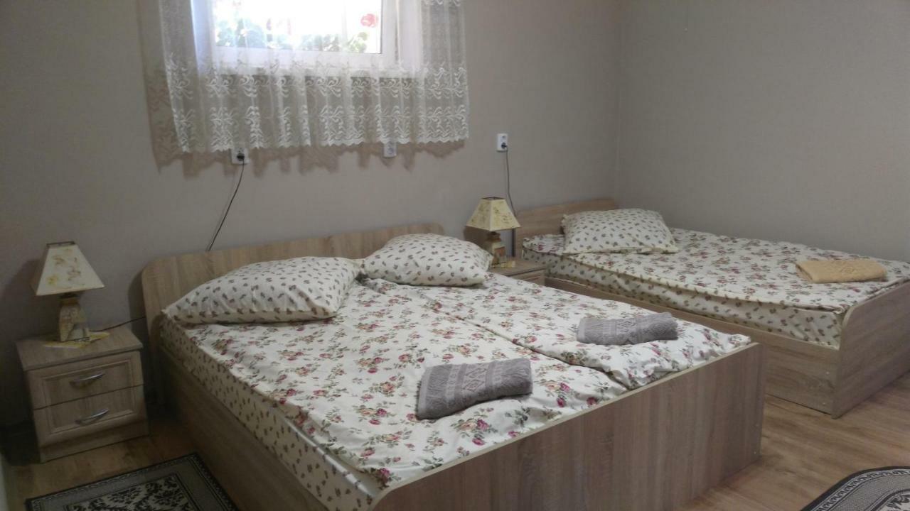 Apartments I & I Berehove (Transcarpathia) Exterior foto